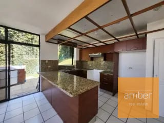 Casa en Montebello I, Km 9.5 CAES — Casa en Venta en Montebello I, Carretera a El Salvador, Guatemala, Ciudad — miniatura 4 de 11
