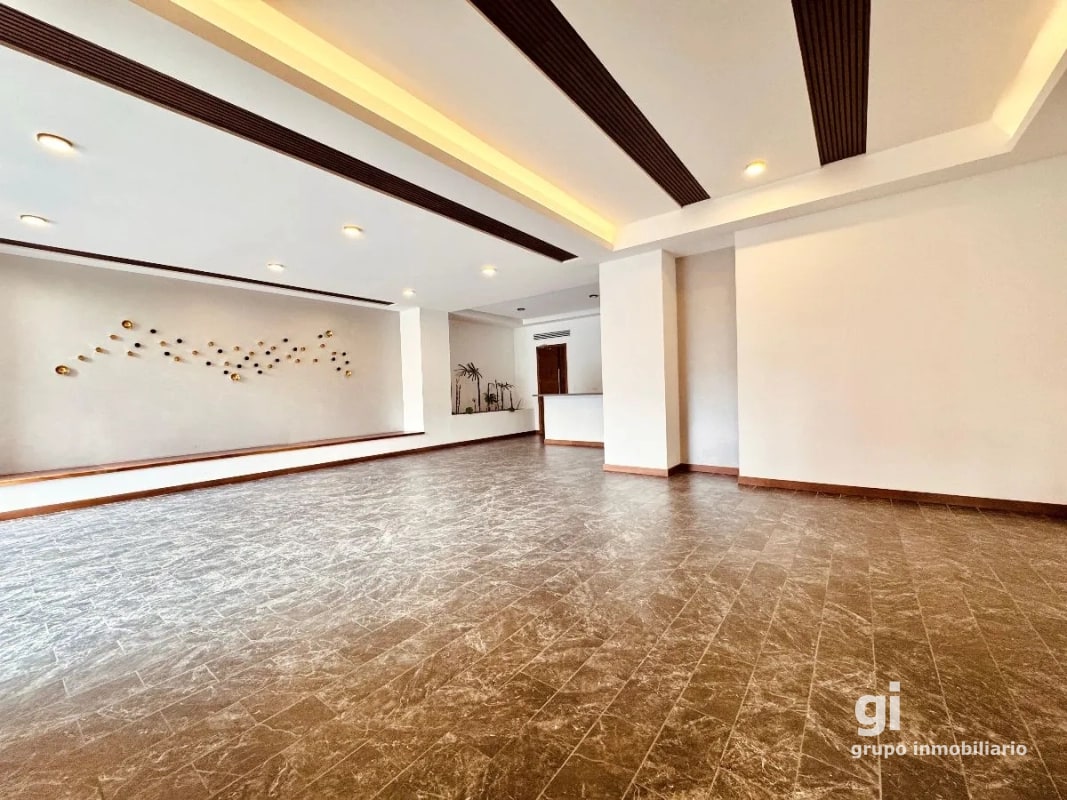 Apartamento en Renta en Zona 10 con Espacios Amplios y Funcionales + Amenidades Exclusivas - 2