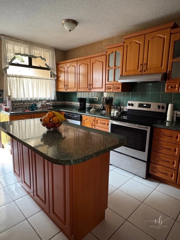 Casa en venta - Montebello 2 - CAES km 9.5 - 6