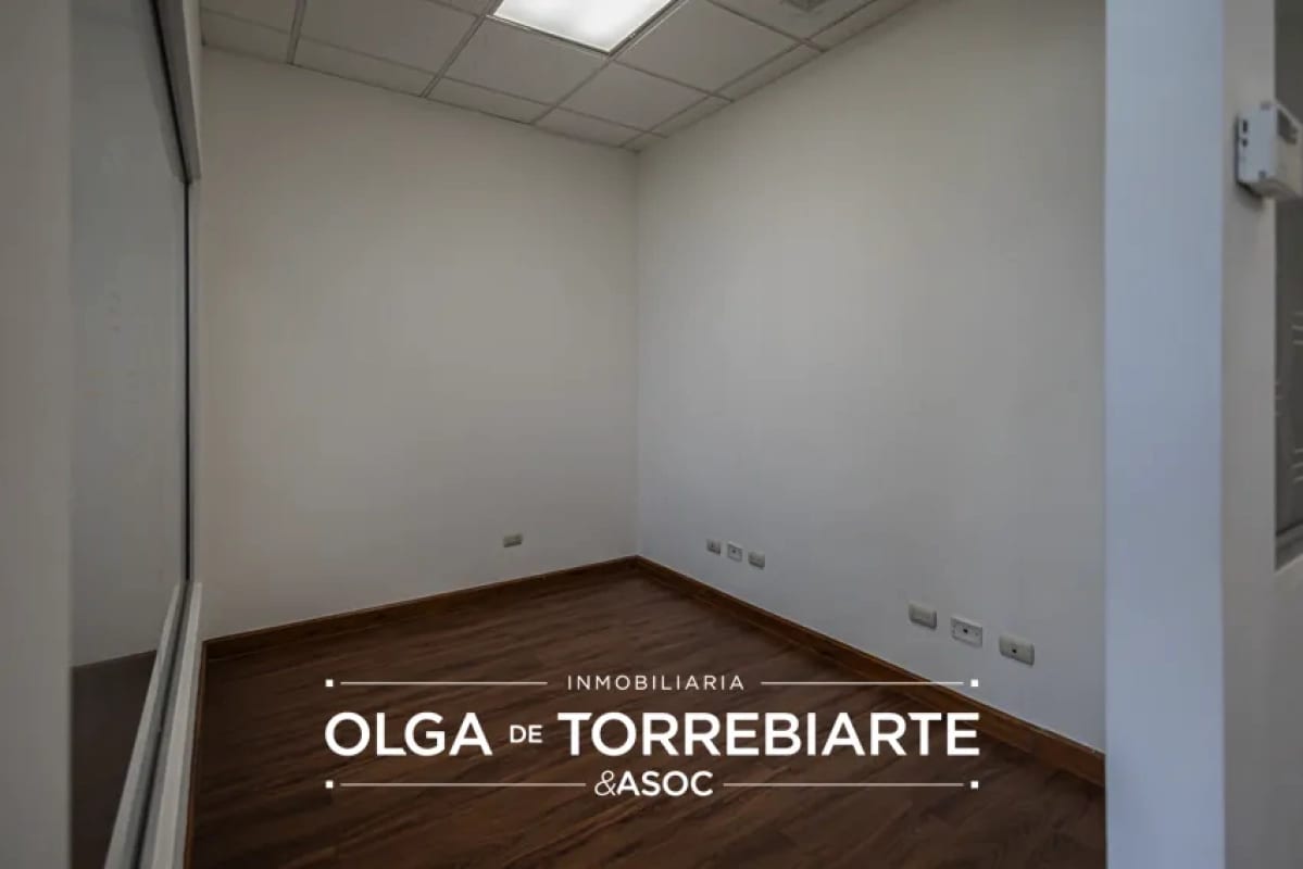 Oficina en Zona Pradera, Zona 10 — Oficina en Alquiler en Zona Pradera, Zona 10, Guatemala, Ciudad — foto 12 de 14