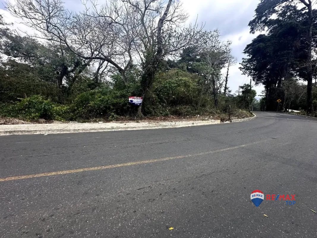 TERRENO PARA USO RESIDENCIAL O COMERCIAL EN KM. 30 CA-1 RUTA A EL SALVADOR, FRAIJANES — Terreno en Venta en km 26-30, Carretera a El Salvador, Guatemala, Ciudad — foto 6 de 7