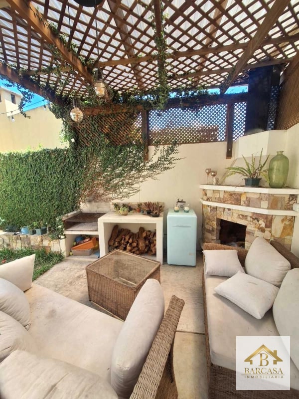 Se vende casa de esquina km 16.5 entrada por Olmeca, Carretera al Salvador - 10