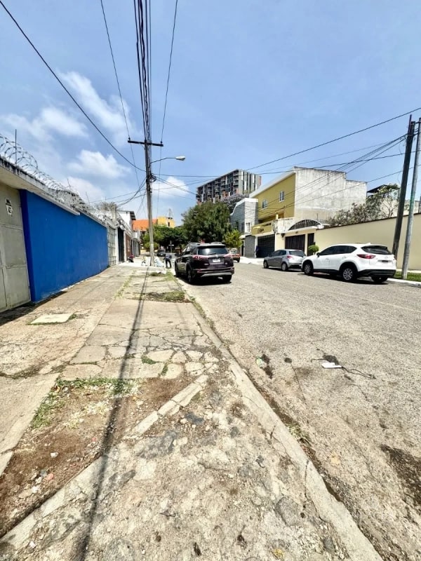 Zona 11 • Terreno en venta • Mariscal - Excelente ubicación - 4