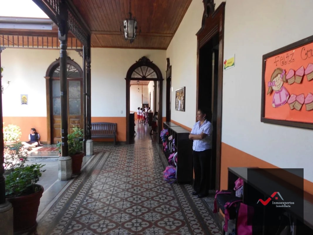 CASA EN VENTA ZONA 1 - 15