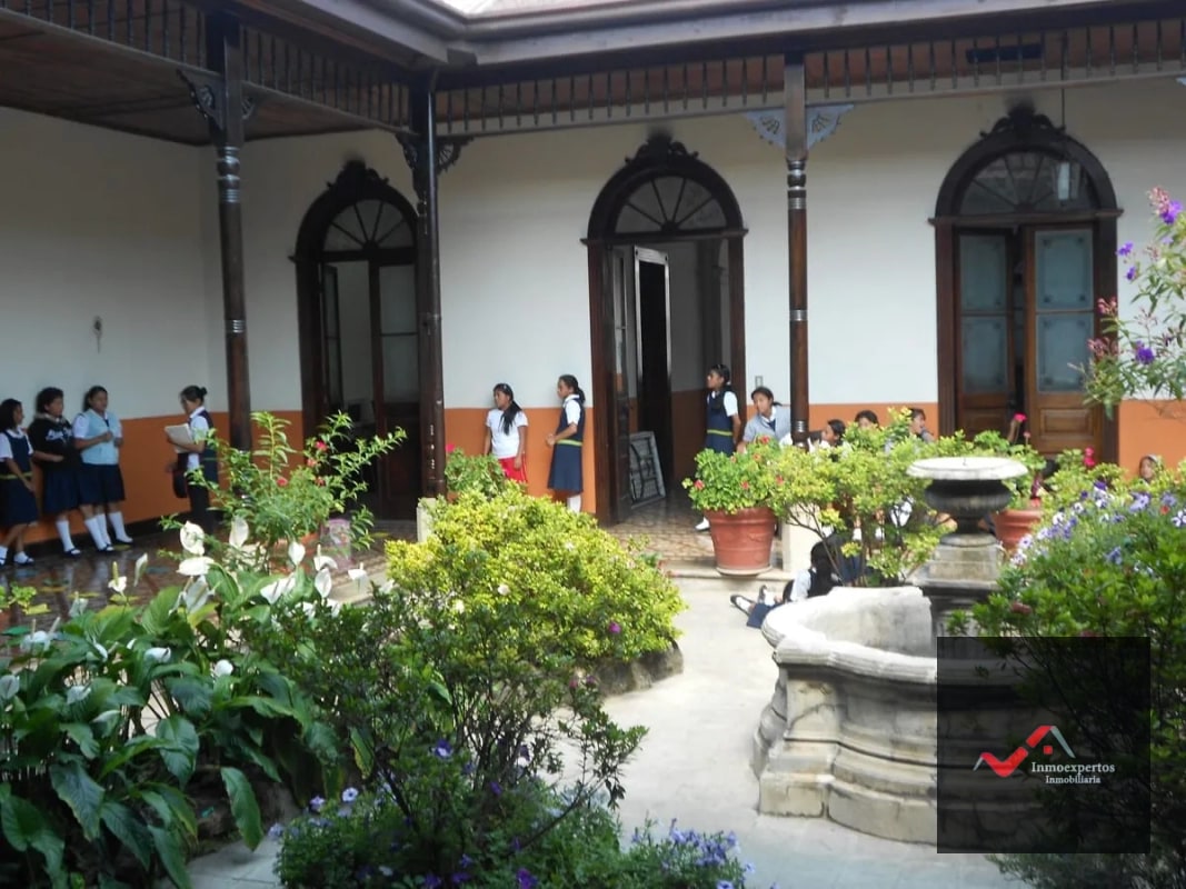 CASA EN VENTA ZONA 1 - 16