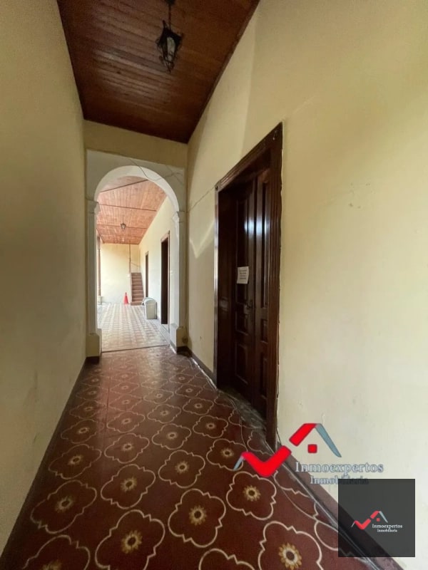 CASA EN VENTA ZONA 1 - 8