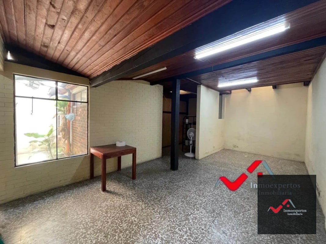 CASA EN VENTA ZONA 1 - 4