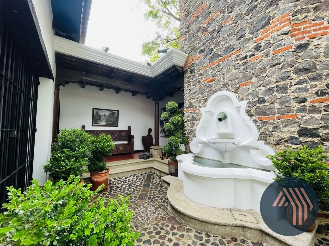 VENTA DE HERMOSA CASA ESTILO COLONIAL - LABOR DE CASTILLA - 4