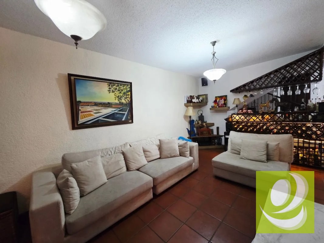 AMPLIA CASA EN VENTA EN SECTOR B4 SAN CRISTOBAL I - 10