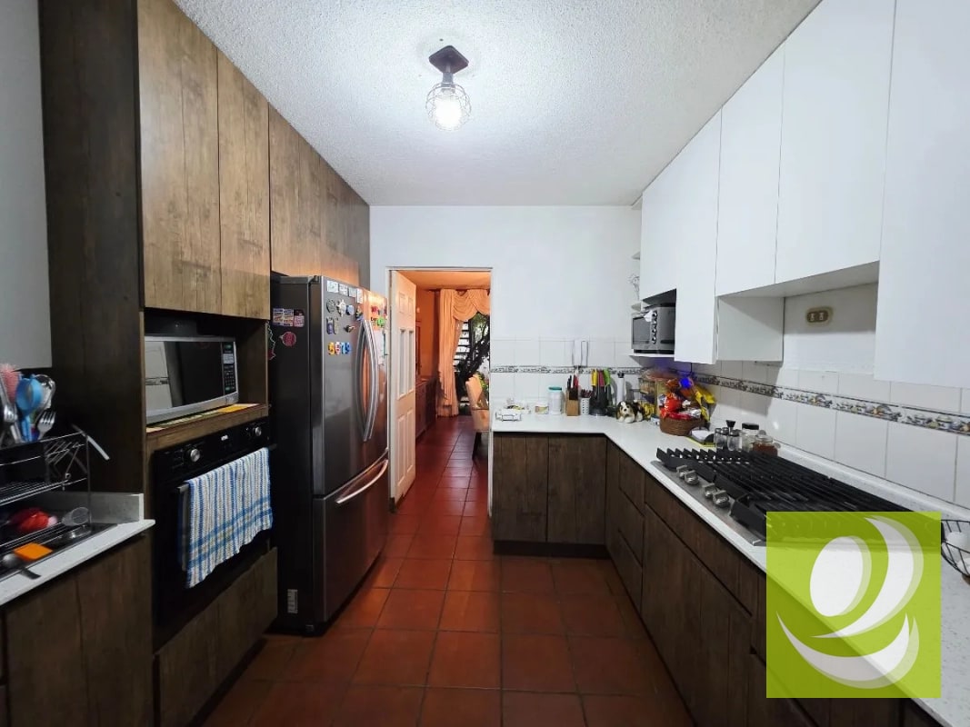 AMPLIA CASA EN VENTA EN SECTOR B4 SAN CRISTOBAL I - 17