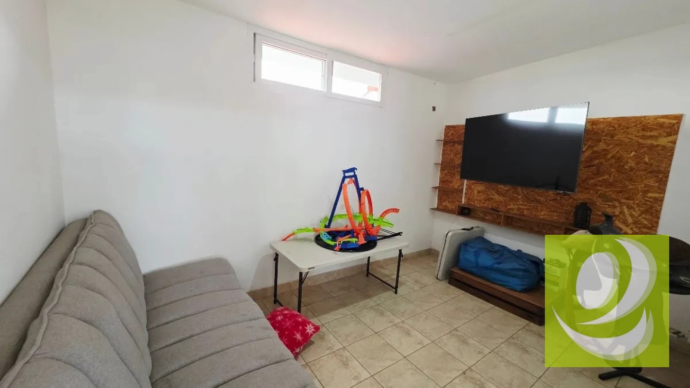 AMPLIA CASA EN VENTA EN SECTOR B4 SAN CRISTOBAL I - 1