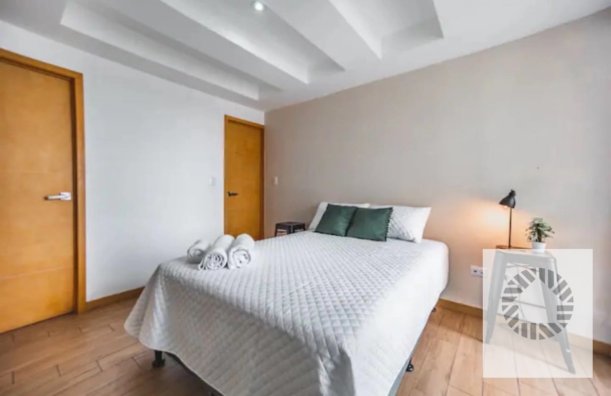 VENDO APARTAMENTO  CITY HAUS,ZONA 10 - 6