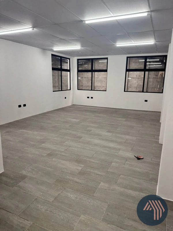 ALQUILER DE OFIBODEGA PARA ESTRENAR - EMPRESARIAL CHIMALTENANGO - 4