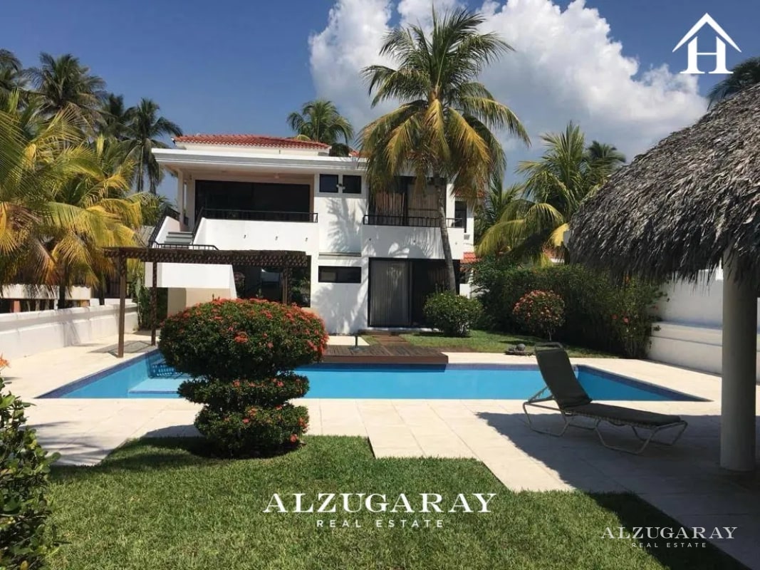 CASA AMUEBLADA FRENTE AL MAR - 5 HAB. / CONDOMINIO CHULAMAR