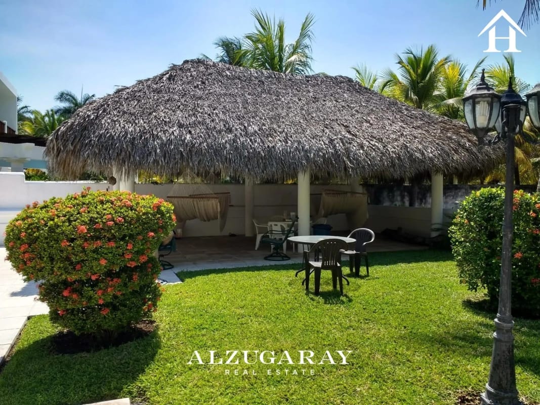 CASA AMUEBLADA FRENTE AL MAR - 5 HAB. / CONDOMINIO CHULAMAR - Miniatura 4
