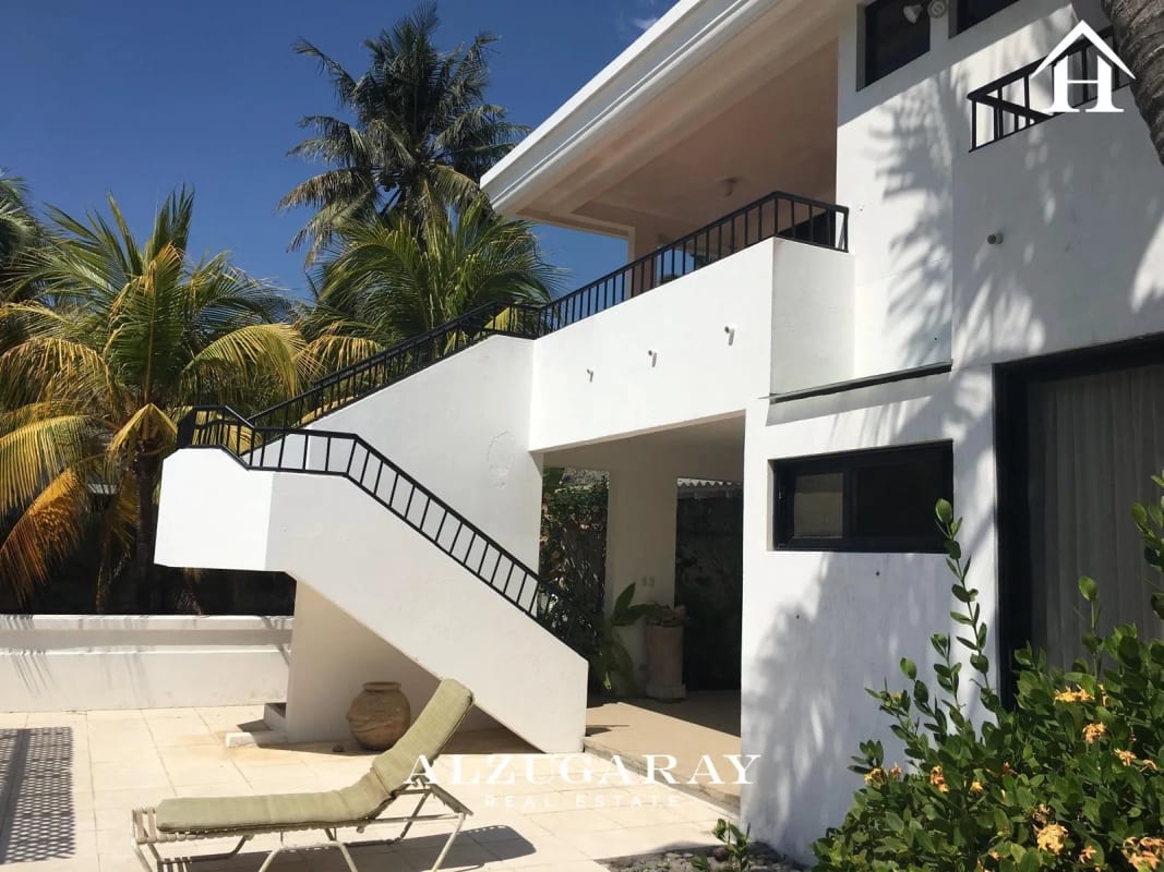 CASA AMUEBLADA FRENTE AL MAR - 5 HAB. / CONDOMINIO CHULAMAR - Miniatura 2