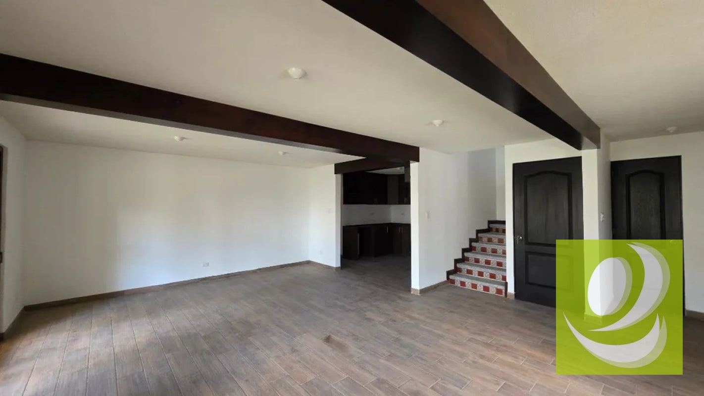 Casa en Venta en Hacienda Santa Isabel Alotenango - 2