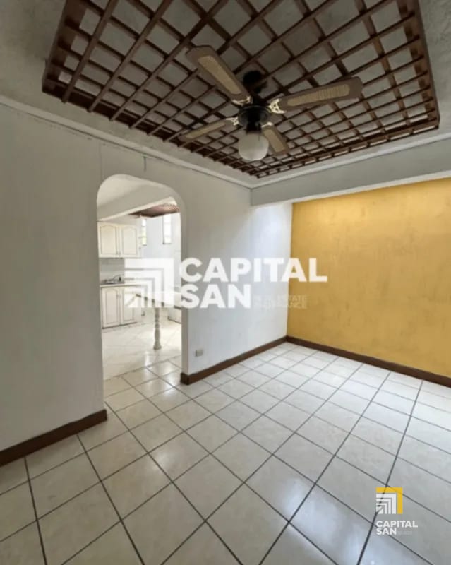Casa en venta en San Cristóbal col Panorama de 6 habitaciones amplio jardín y apartamento independiente — Casa en Venta en *Otro / No especificar, Zona 8 Mixco, Guatemala, Ciudad — foto 9 de 11