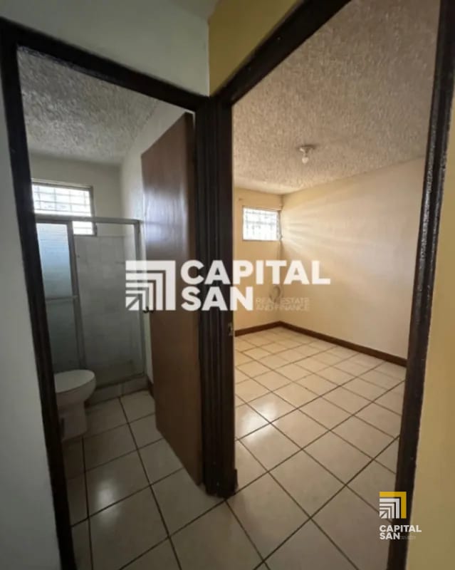 Casa en venta en San Cristóbal col Panorama de 6 habitaciones amplio jardín y apartamento independiente — Casa en Venta en *Otro / No especificar, Zona 8 Mixco, Guatemala, Ciudad — foto 8 de 11