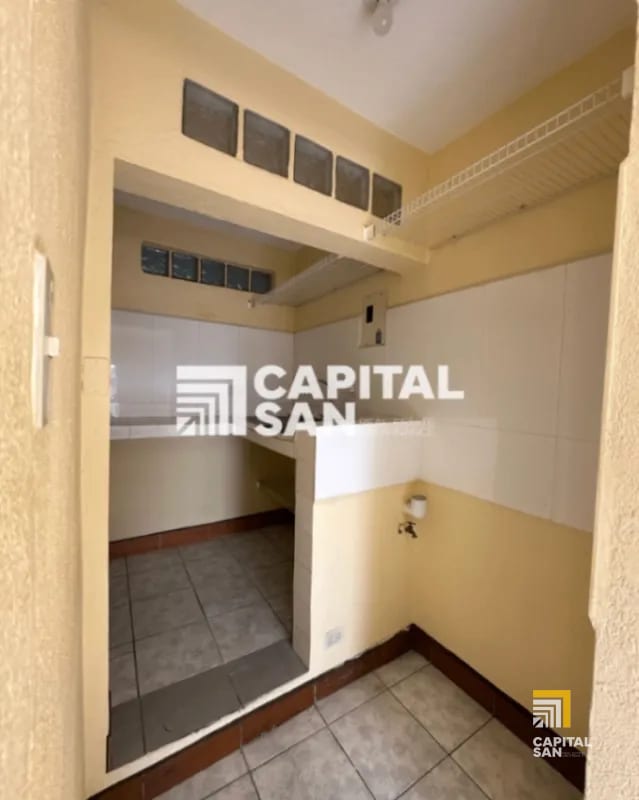 Casa en venta en San Cristóbal col Panorama de 6 habitaciones amplio jardín y apartamento independiente — Casa en Venta en *Otro / No especificar, Zona 8 Mixco, Guatemala, Ciudad — foto 6 de 11