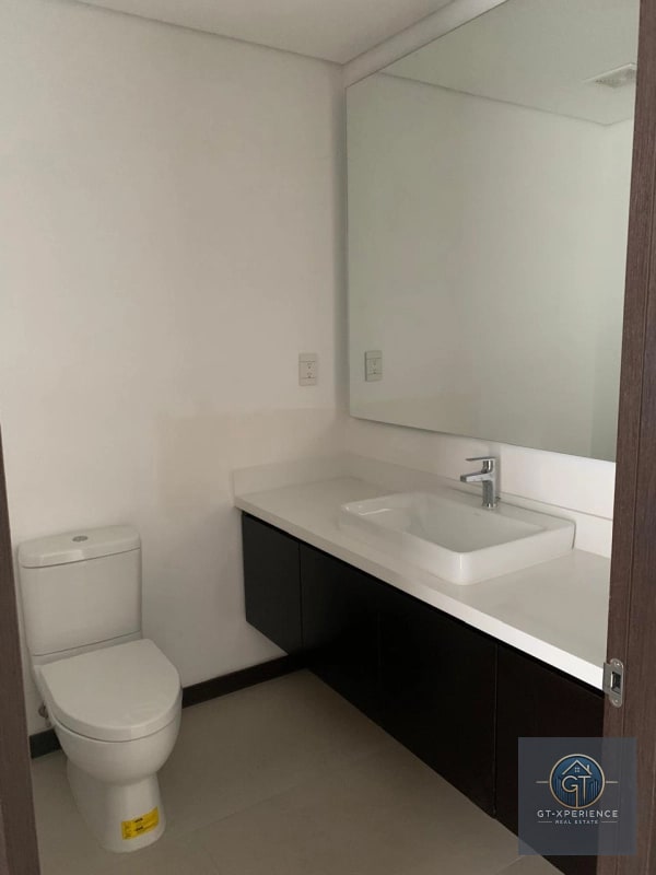 Lindo y amplio apartamento en AZORES, Zona 15 VHII - 15