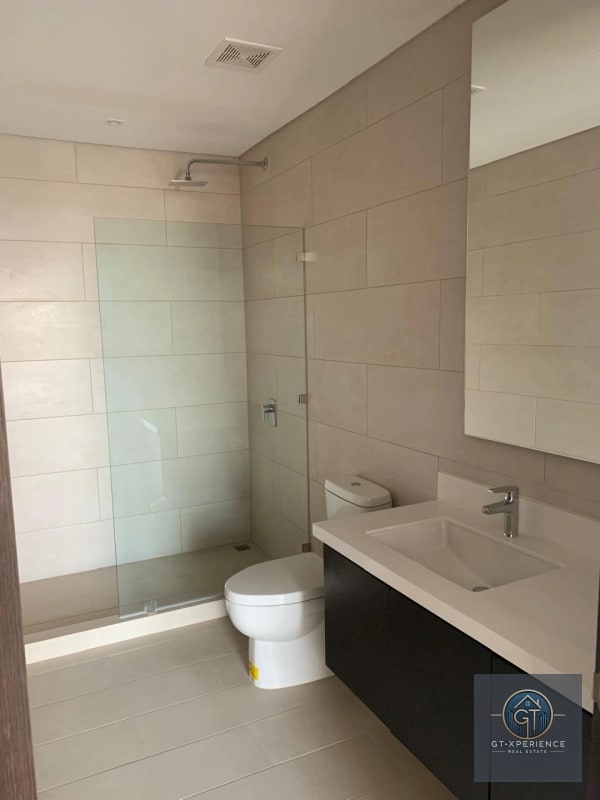 Lindo y amplio apartamento en AZORES, Zona 15 VHII - 10