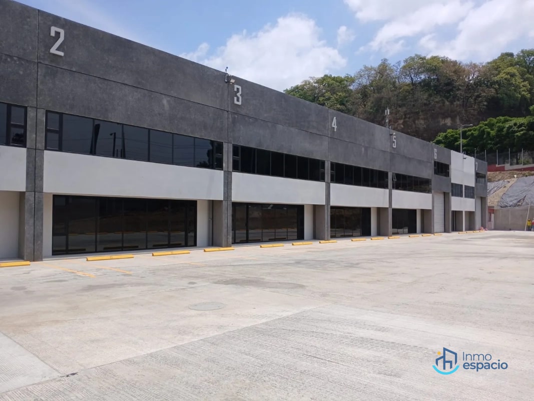 Bodega en Renta, zona 18-Ofibodegas Bouganbilias - 8