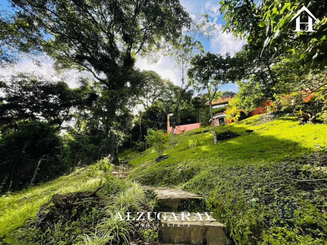 CASA AMUEBLADA CON JARDINES - 4 HAB. / COND. EL ENCINAL, MIXCO - 1
