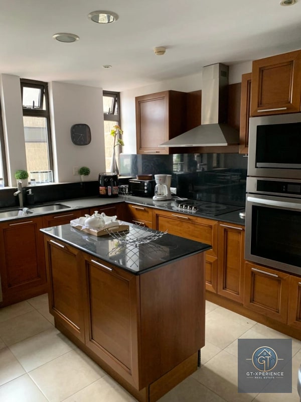 Lindo apartamento amueblado en Tiffany II Zona 10 - 12