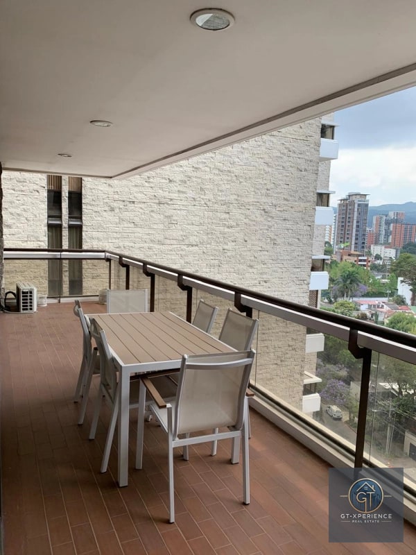 Lindo apartamento amueblado en Tiffany II Zona 10 - 1