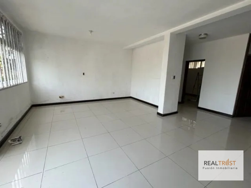 PROPIEDAD EN RENTA KM 8 CAES - 14