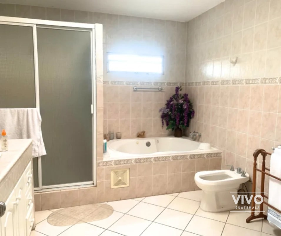 Casa en Venta Las Jacarandas de Cayala zona 16 Ciudad Guatemala - 7