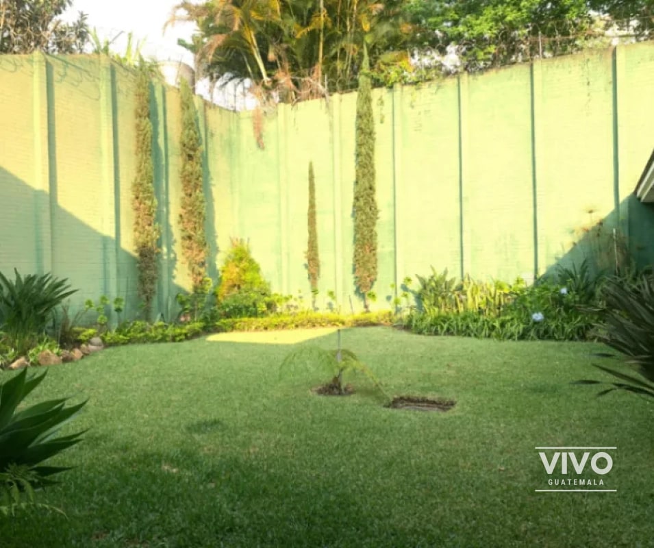 Casa en Venta Las Jacarandas de Cayala zona 16 Ciudad Guatemala - 3