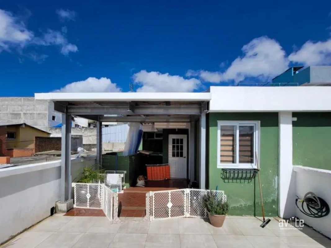 Valle del Sol, casa de 3 habitaciones, con doble jardin Q2,250,000.00 - 3