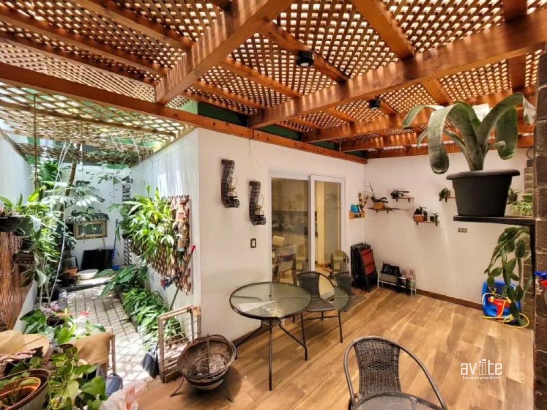Valle del Sol, casa de 3 habitaciones, con doble jardin Q2,250,000.00 - 1