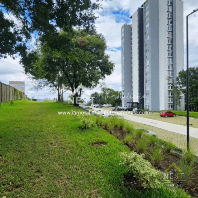 Apartamento en primer nivel con jardín y pérgola en VENTA | SAKAI - final de la Roosevelt - 4