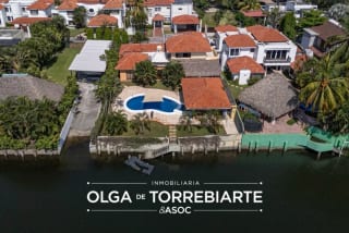 Casa en Condominio San Marino II — Casa vacacional en Venta en San Marino, Puerto Quetzal, Escuintla — miniatura 1 de 17