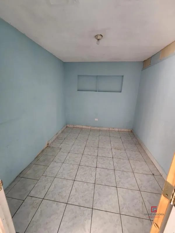 Renta de amplia casa ideal para oficina — Casa en Alquiler en Ciudad Nueva, Zona 2, Guatemala, Ciudad — foto 10 de 16