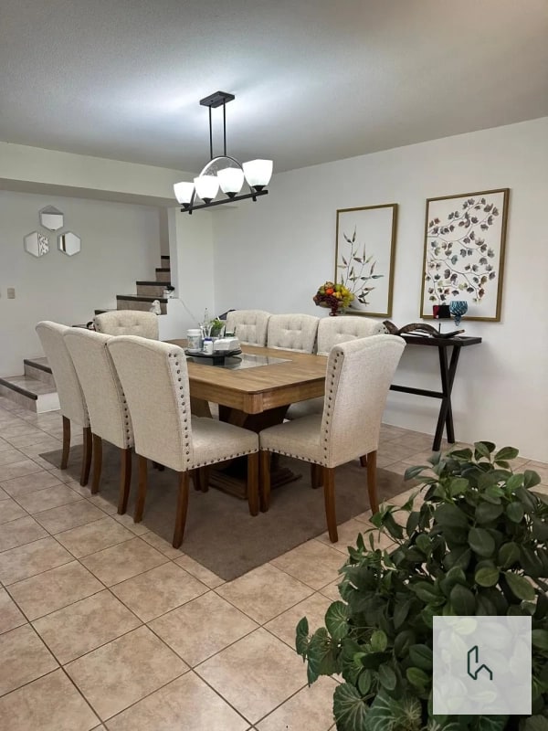 CASA EN VENTA EN FONTANA 3 - 10