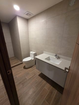 Apartamento en venta o renta Edificio Parque 14 zona 14 — Apartamento en Venta en Parque 14, Zona 14, Guatemala, Ciudad — miniatura 15 de 16