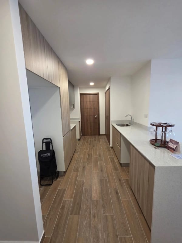 Apartamento en venta o renta Edificio Parque 14 zona 14 — Apartamento en Venta en Parque 14, Zona 14, Guatemala, Ciudad — foto 8 de 16
