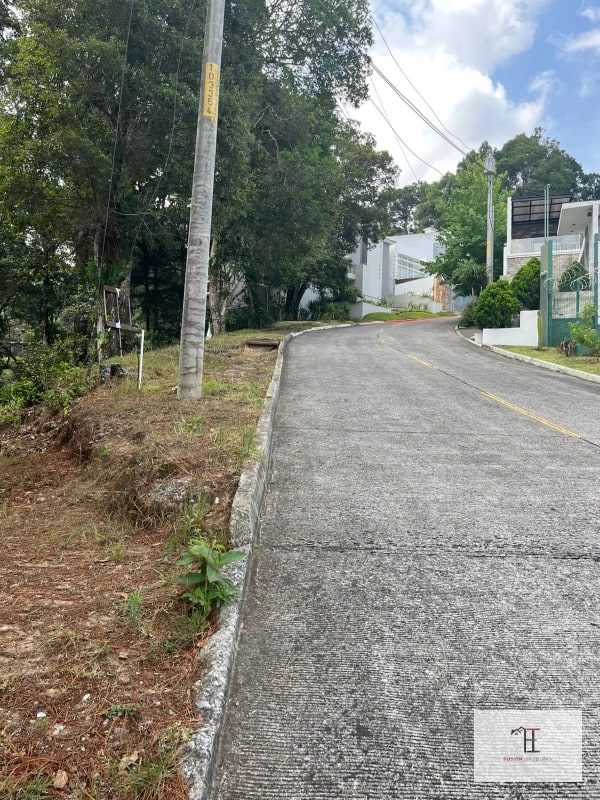 TERRENO EN VENTA LAS CUMBRES ZONA 16 - 3