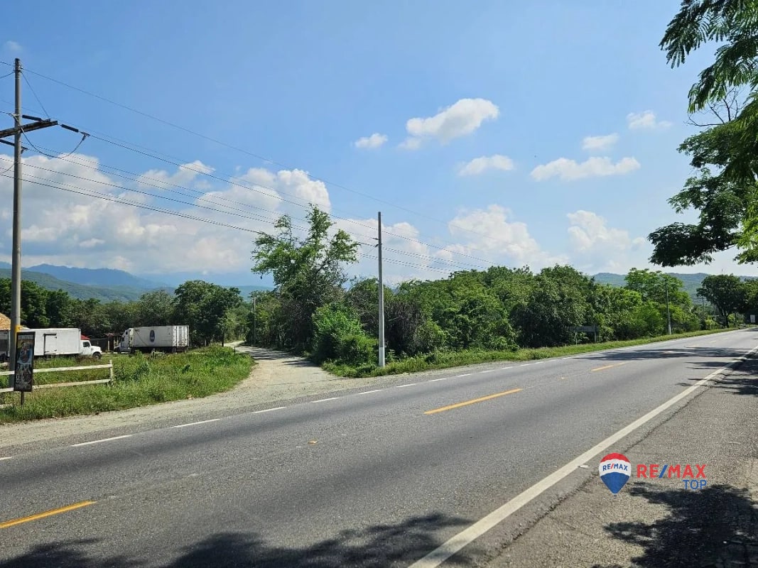 TERRENO COMERCIAL EN CARRETERA CA9 SAN CRISTÓBAL ACASAGUASTLAN - 1