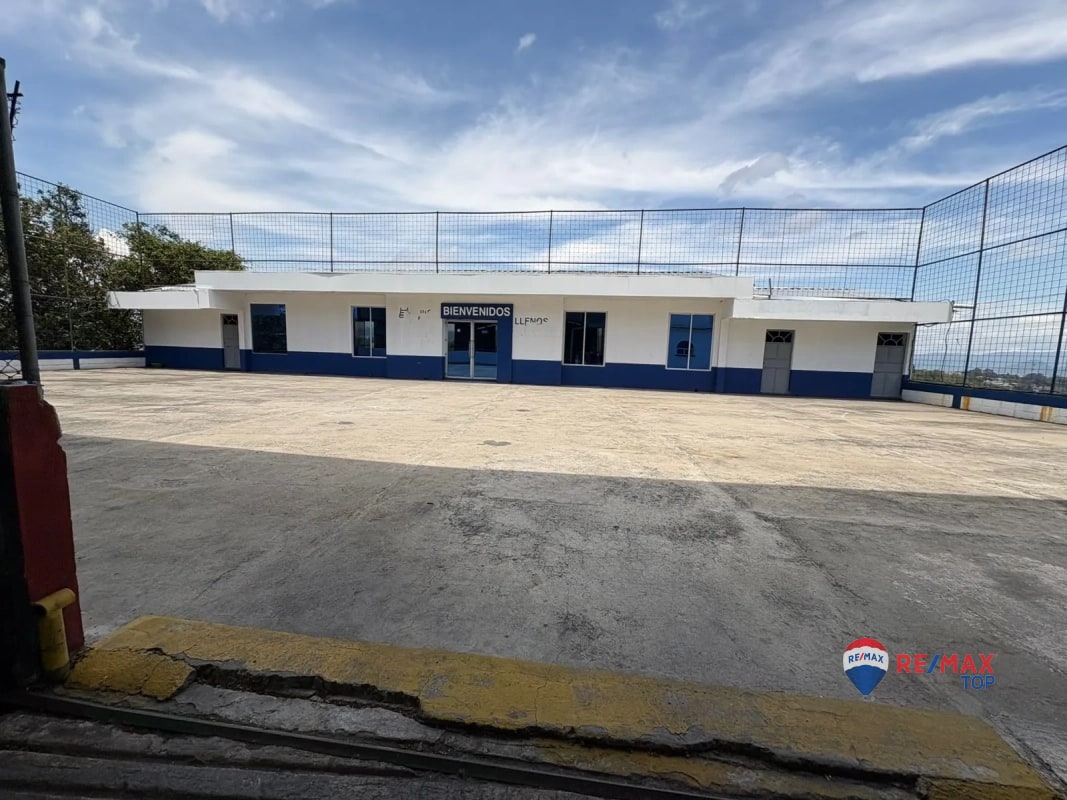 ZONA 8, BODEGA EN SAN CRISTÓBAL 4,200 MTS l AMBIENTES AMPLIOS - 1