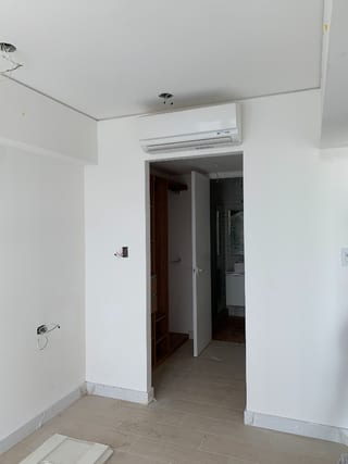 MODERNO APARTAMENTO EQUIPADO EN RENTA, EDIFICIO QUO — Apartamento en Alquiler en Zona 4, Guatemala, Ciudad — miniatura 3 de 14
