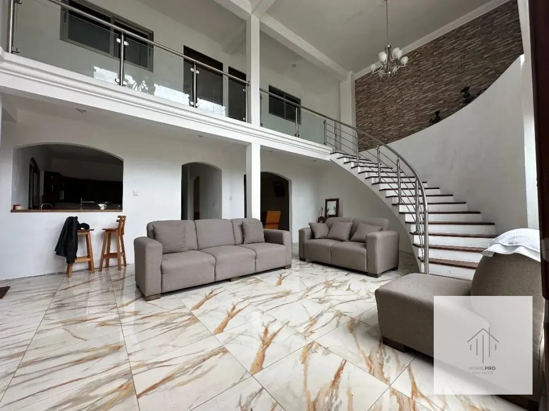 Casa en Venta en Santa Lucía Milpas Altas — Casa en Venta en Santa Lucía Milpas Altas, Sacatepéquez — foto 1 de 15