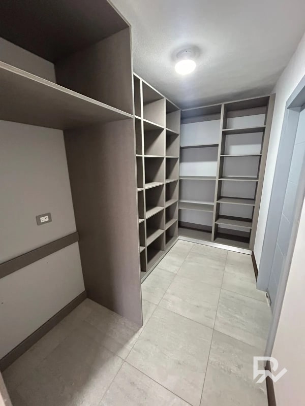 Venta de casa en CAES entrada San José Pinula, Los Manantiales - 6