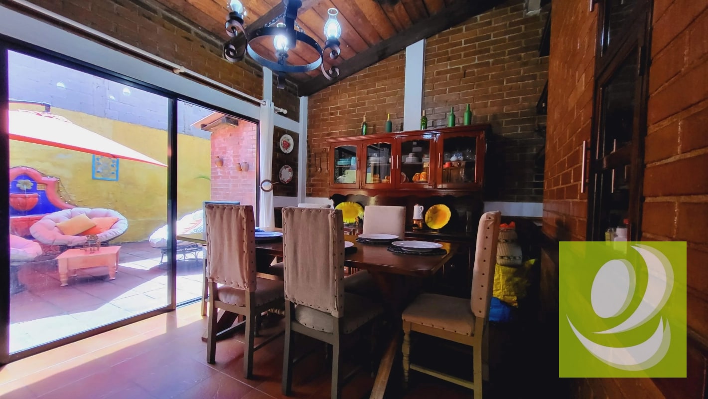 CASA EN VENTA EN ZONA 2 MIXCO PUEDE SER PARA USO COMERCIAL - 4
