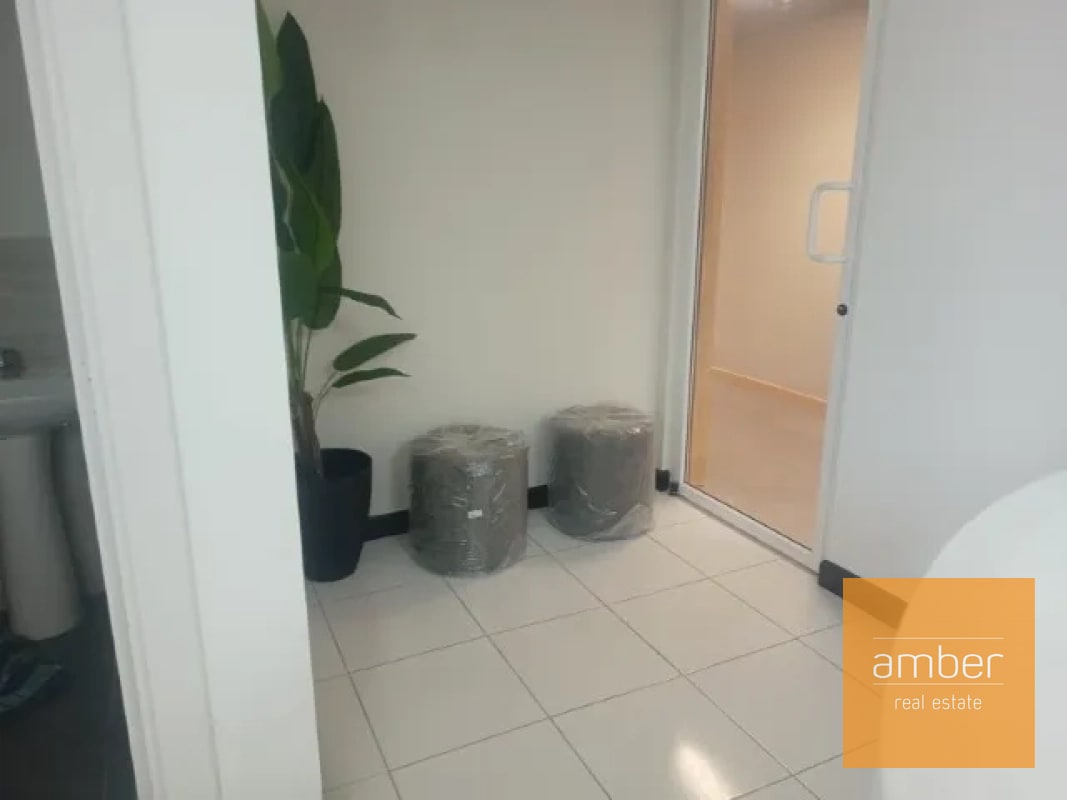 Oficina en 01010, Zona 10 - 6