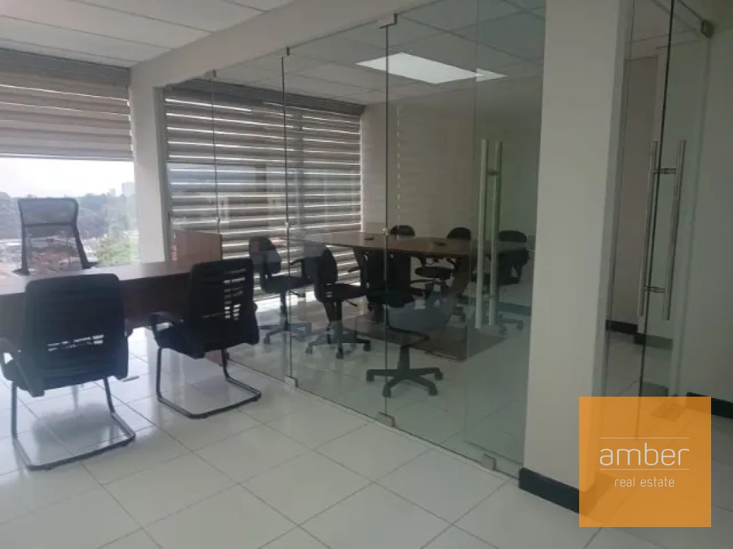 Oficina en 01010, Zona 10 - 1